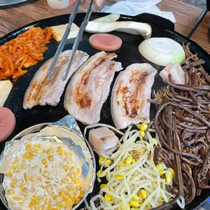 솥뚜껑일번지 사진