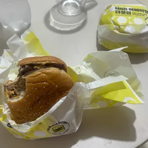 노브랜드버거 대표 사진