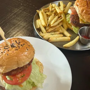 고하 버거앤카페 사진