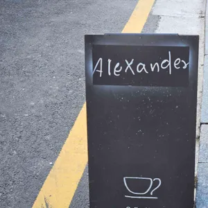 알렉산더 커피 스튜디오 리뷰 사진