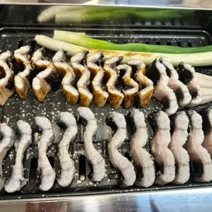 우렁이랑장어랑 사진