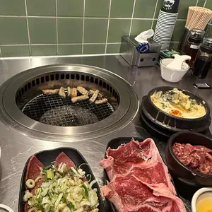 호르몬치치 사진