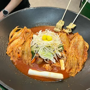 통큰솥뚜껑닭볶음탕 대표 사진