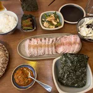 차콜바 탄 사진 1