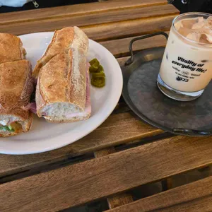 티와이티디 대표 사진