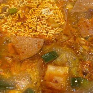 놀부부대찌개 대표 사진