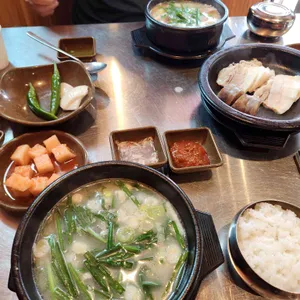 수변최고돼지국밥 대표 사진