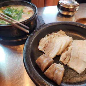 수변최고돼지국밥 사진