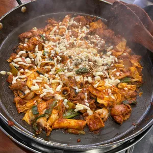 유가네닭갈비 사진