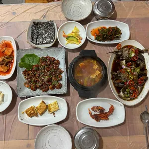 가마솥 양푼이 밥상 사진