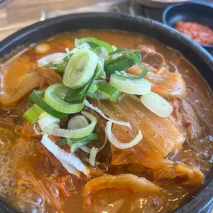 뼈에반한감자탕 대표 사진