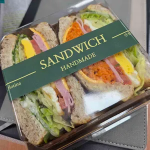 플로티나 리뷰 사진