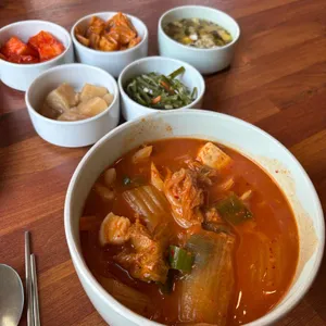 까치식당 대표 사진