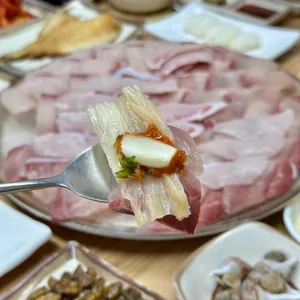 사량도 자연산횟집 대표 사진