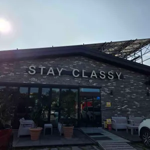 스테이 클래시 리뷰 사진