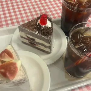 이어케이크 대표 사진