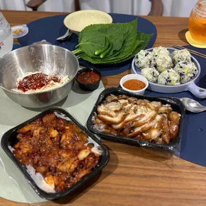 이서방왕족발보쌈 대표 사진