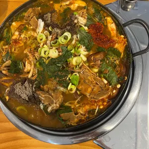 이순신감자탕 사진