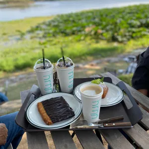 흐른 대표 사진