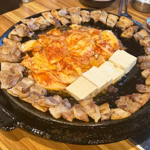 무쇠김치삼겹 대표 사진