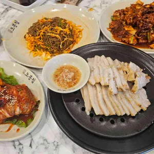 오봉집 대표 사진