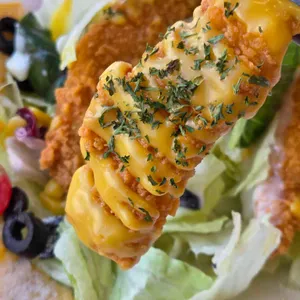 라라코스트 대표 사진