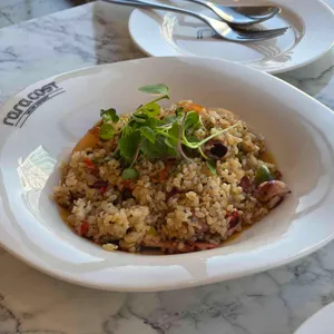 라라코스트 사진