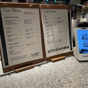 카페 얼 리뷰 사진