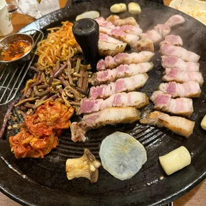 만재네왕솥뚜껑삼겹살 사진