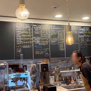 103LAB 카페 리뷰 사진