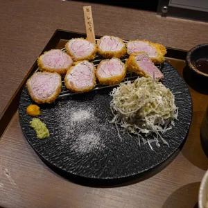 카츠에가오 사진