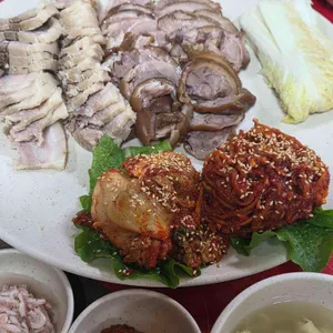 서울보쌈왕족발 사진