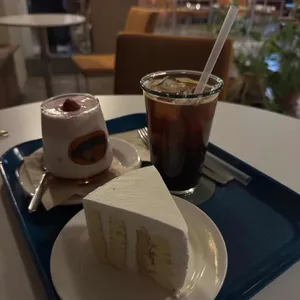 펜슬앤페이퍼 대표 사진