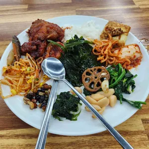 공룡한식뷔페 사진