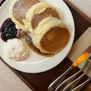 카페리버티 더 테이블 사진