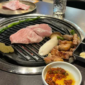 일품돈 대표 사진