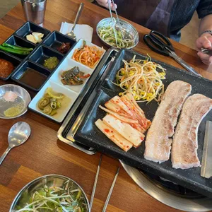 가야돼지 대표 사진