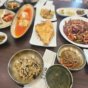 박해윤통영해물밥상 대표 사진