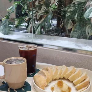 에이프 대표 사진