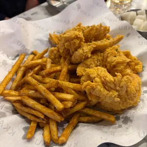 깐부치킨 사진 1