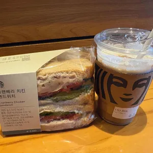 스타벅스 대표 사진