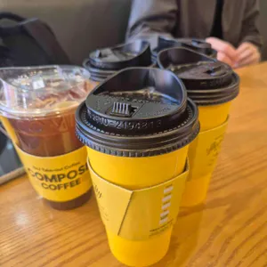 컴포즈커피 사진