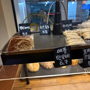 곤트란쉐리에 사진