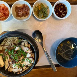 모랑해물솥밥 사진