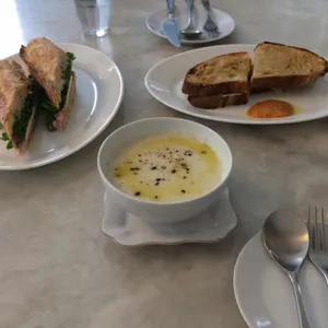 오리에 대표 사진