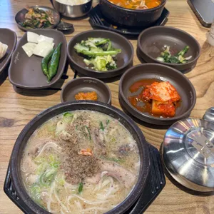 고향옥얼큰순대국 대표 사진