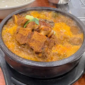 서부청기와감자탕 대표 사진