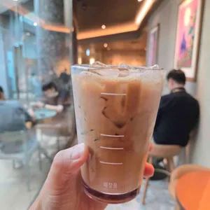 스타벅스 대표 사진