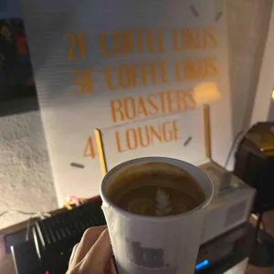 커피 라이커스 리뷰 사진