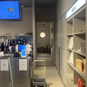 누베이스 리뷰 사진